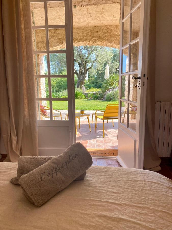 L'Effrontee Bed & Breakfast Tourrettes-sur-Loup Dış mekan fotoğraf