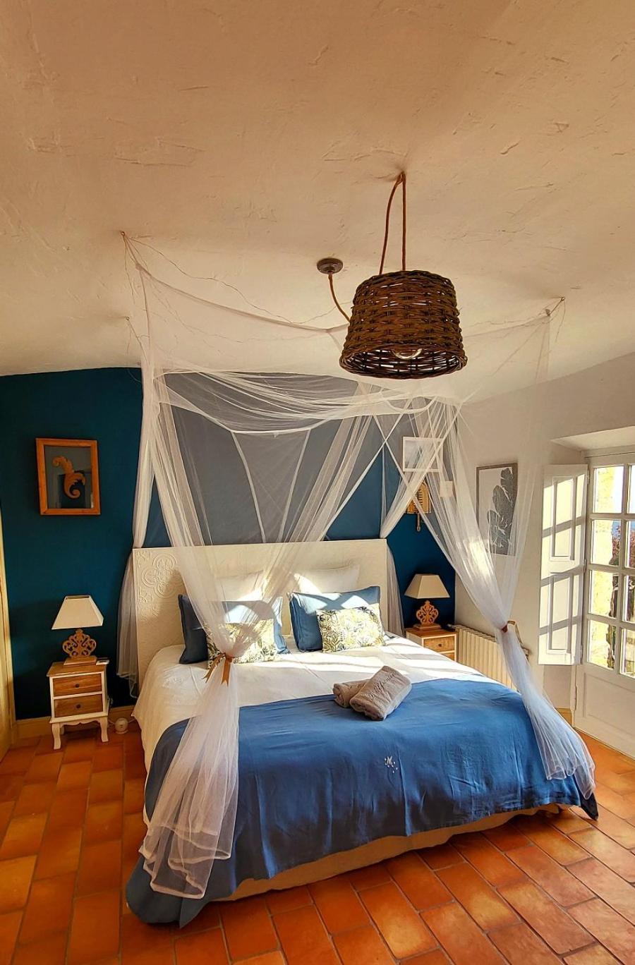 L'Effrontee Bed & Breakfast Tourrettes-sur-Loup Dış mekan fotoğraf